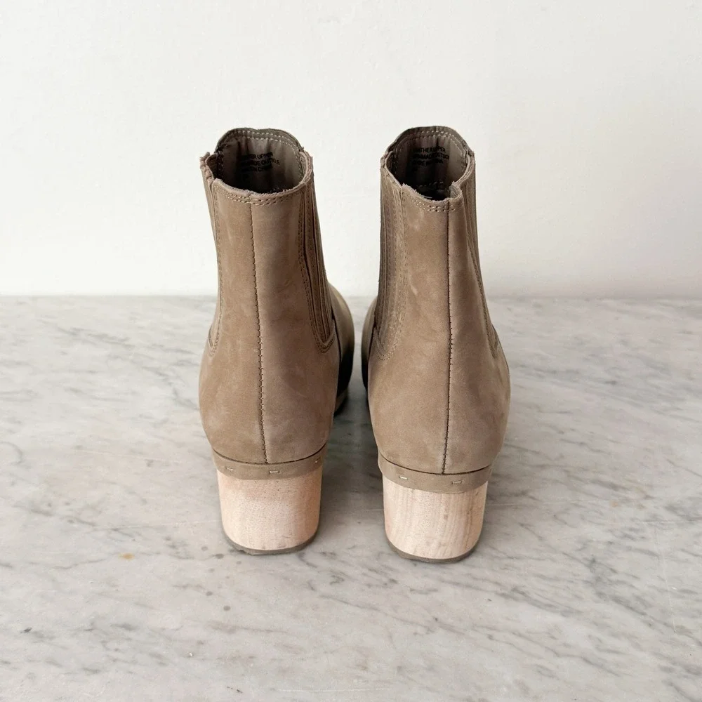 Madewell chelsea style